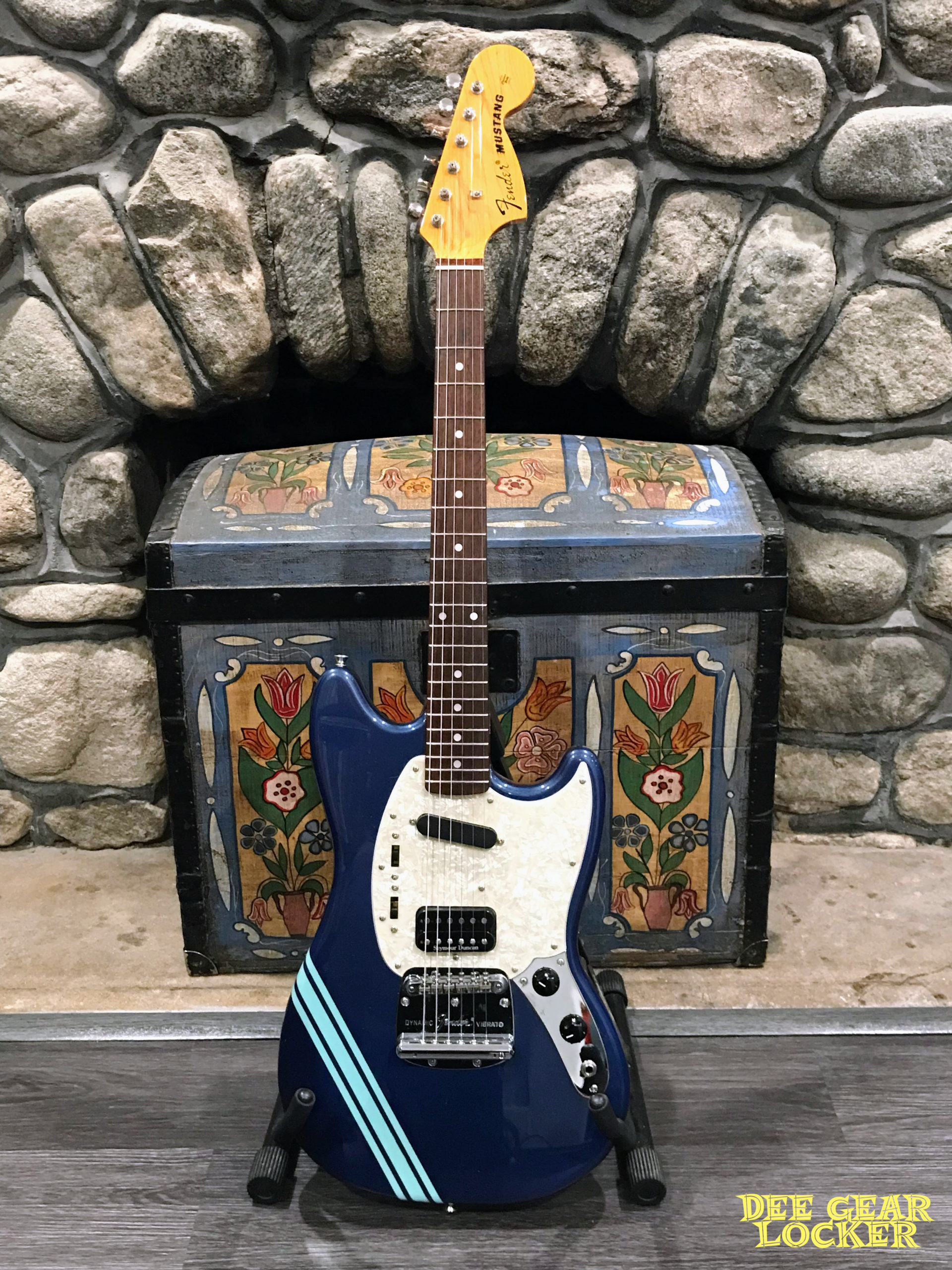 2012 Fender Kurt Cobain Mustang Competition Lake Placid Blue w