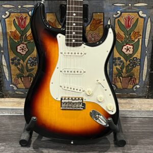 Fender MIJ Late 60s Stratocaster – 2022 – 3TS 3-Tone-Sunburst